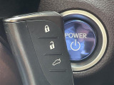 店舗にて現車の確認もいただけますので、お電話で在庫のご確認の上是非ご来店くださいませ。