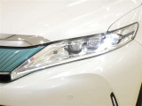 LEDヘッドライトです。デザイン性がよくとても明るいので、夜間の走行や悪天候でも安心です。しかも長寿命!