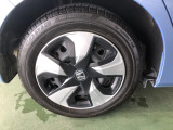 【アルミホイール】純正のアルミホイールがついてます!足元が引き立ち、車の印象がより良くなります!