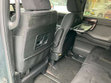 助手席背面ポケット 運転席シートバックテーブル