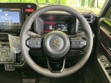 【純正革巻きステアリング】上質な革を使用することで、手にしっかり馴染みとても運転しやすいハンドルです♪