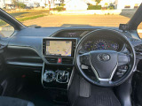 お車の車検・オイル交換・修理・鈑金塗装・ガラス修理・デントリペア・ボディコーティングなども幅広く対応しております。その際は無料で代車を貸し出し致します。車の事は何でもお任せください!