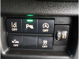 アイドリングストップ機能がついているので、停車時にエンジンを止めて燃料消費を抑えます。環境にもお財布に優しいですね♪