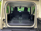 普段のお買い物や通勤、送迎等に十分な荷室スペースを確保しております。セカンドシートを倒すと、大きな荷物の積載も可能です♪