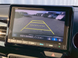 バックカメラも装備しております。車庫入れの苦手なお客様、もうご心配いりません。バックカメラがあれば、ぶつける心配無し?!重宝します!!