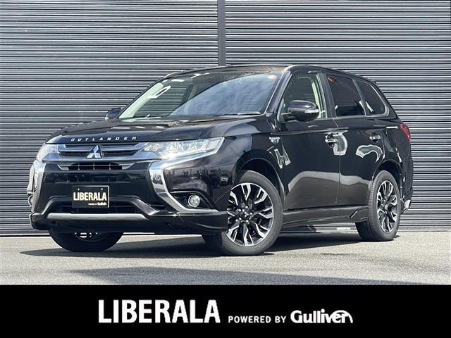アウトランダーPHEV 2.4 G プレミアムパッケージ 4WD 4WD 本革シート