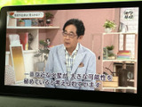 停車中にテレビや動画を楽しむことができるので、待ち時間も有効活用できます。後部座席の方も快適に過ごせる環境です。