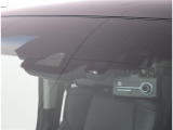 サポカーは、高齢運転者を含めたすべてのドライバーによる交通事故の発生防止・被害軽減対策の一環として、国が推奨する新しい自動車安全コンセプトです。詳しくは販売店スタッフまでおたずねください。