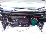 エンジンルームもクリーニング済みです。納車前に点検整備も行います。