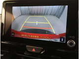 バックカメラが付いているので後方確認が非常にしやすいです。今や運転初心者も熟練者も必須装備!ついていて損はないですね♪