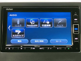 USBやBluetooth接続で、お気に入りの音楽を車内で手軽に楽しめます。カスタマイズ機能で自分好みの音響設定も可能です。快適なドライブに。