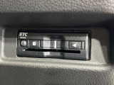 【ETC】高速道路の料金所をストレスなく通過!話題のスポットやサービスエリアに多い「スマートIC」利用時は必須のアイテムです。当店でセットアップを実施、ご納車当日からすぐにご利用いただけます!