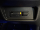 有料道路のレーン通過に便利なETC2.0車載器を装着しています。ご利用にはセットアップが必要となります。