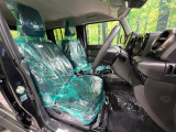 もちろん車内はキレイです♪よりクリーンな状態をキープしたいお客様には『ナノゾーンコート』がおすすめ!新型コロナウイルス対策や、除菌・消臭に効果を発揮し多くの方にご好評いただいております。