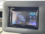 【ディスプレイオーディオ】お持ちのスマホやMP3プレイヤーとの無線接続で音楽再生が可能!コードで繋ぐわずらわしさも無く、手軽にお気に入りの音楽を楽しめます。