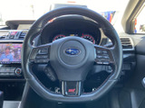 握りやすいステアリングは、運転操作をスムーズにします。快適なドライビング体験を追求した設計です。
