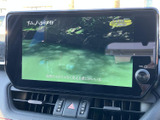 停車時に映像やテレビを視聴できる機能。お子様連れのご家族にも最適で、移動時間を有効活用できます。