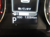 たとえばダイハツのお店にある、たくさんのスマアシ搭載車は、正常に作動する事をしっかり確認します。