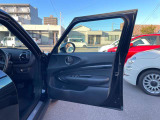 【なんでもご質問ください】お客さまが安心安全でお車選びができるように、仕入れ前の使用状況からしっかり説明させていただきます。