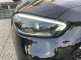 認定中古車はお車の経過年数や走行距離により1年もしくは2年間保証を付帯しております。「認定中古車保証」はメーカー保証です。全国のメルセデス正規販売店で保証を受けることができます。