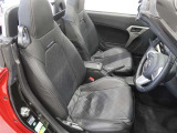 見通しのよいすっきりとした視界で、誰でも運転しやすいです。運転のしやすさは疲れにくさにも繋がりますよ♪