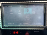 AM/FMラジオはもちろん、Bluetooth接続で音楽も楽しめます。お好みの音量やイコライザー設定で、心地よいドライブ空間を。