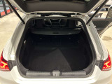 納車前には、メーカー規定に基づき、認定中古車ならではのしっかりとした整備をしてからご納車させて頂きます。熟練のメカニックがお客様に届く事を思い、1台1台入念に点検、整備致します。