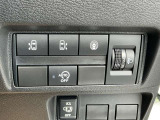 両側電動スライドドアになります。