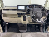 Honda独自の発想で室内の広さを実現したN-BOX。人を中心に考えた、広さと使いやすさ。