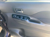 運転席パワーウインドウスイッチです。