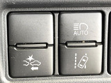 【トヨタセーフティセンス】走行中に前方の車両等を認識し、衝突しそうな時は警報とブレーキで衝突回避と被害軽減をアシスト。より安全にドライブをお楽しみいただけます。