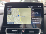 運転席からの操作がしやすい位置に配置されたナビ・オーディオ。快適なドライブをサポートする機能が満載です。