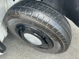 レトロクラシックなホイールです!!お車の雰囲気にバッチリ似合ってます!!