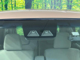 【スマートアシスト】走行中に前方の車両等を認識し、衝突しそうな時は警報とブレーキで衝突回避と被害軽減をアシスト。より安全にドライブをお楽しみいただけます。