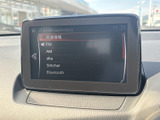 様々な情報を分かりやすく表示。運転に必要な情報を的確に把握でき、安全運転をサポートします。