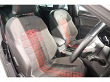 この度は数ある中から弊社認定中古車をご覧いただき誠にありがとうございます。スペースの都合上、店舗で展示していない場合がございますの事前にお問い合わせくださいませ。