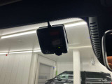リバース連動型のバックカメラは、精度が良く、バックや縦列駐車もストレスなく止められます。カメラの性能も日々進化しており画質には私たちも驚かされます。ぜひ実車でのご確認をお願い致します!