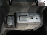USBの充電ソケットも付いています!