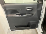延長保証につきましてはお求めいただく車両によって保証料が異なりますので、当店スタッフまでお気軽にお問い合わせくださいませ。