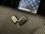 【スマートキー】キーをポケットやカバンに入れたままでもドアの施錠・開錠ができ、雨の日や荷物の多い日に大活躍!