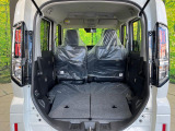 普段のお買い物や通勤、送迎等に十分な荷室スペースを確保しております。セカンドシートを倒すと、大きな荷物の積載も可能です♪