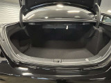 納車前には、メーカー規定に基づき、認定中古車ならではのしっかりとした整備をしてからご納車させて頂きます。熟練のメカニックがお客様に届く事を思い、1台1台入念に点検、整備致します。