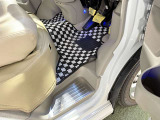 ☆車内の隅々まで徹底クリーニング!目に見えない汚れも落とします!除菌ウイルス除去・消臭でお子様にも安心!