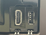 【 USB端子 】USB接続もついていますので携帯などの電子機器の充電にも使えて便利です♪