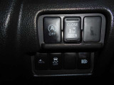 運転席での操作ボタンです!機能につきましてはお気軽にお問い合わせ下さい!