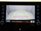 バックモニター装着車は後退時の強い味方です♪車庫入れや縦列駐車の際、後退操作の参考になるガイドラインをナビ画面に表示します。