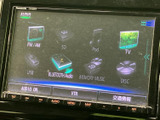 使いやすいオーディオ画面で、お気に入りの音楽を快適に楽しめます。様々なソースに対応しているので、飽きることなく音楽を楽しめます。