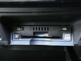 高速道路を賢く使うETC2.0装備です。高速道路とクルマが情報を連携して渋滞の迂回ルートや災害時の適切な誘導をしてくれたりします。