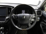 各操作スイッチなどもハンドルから手を放すことなく操作可能で安全運転に支援いたします!