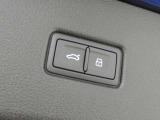 ドイツ車には特徴があり、メーターのメモリに一部色がついています。これはドイツでは推奨速度という考えがあるためです。安全で快適に走る際に適している速度を指しています